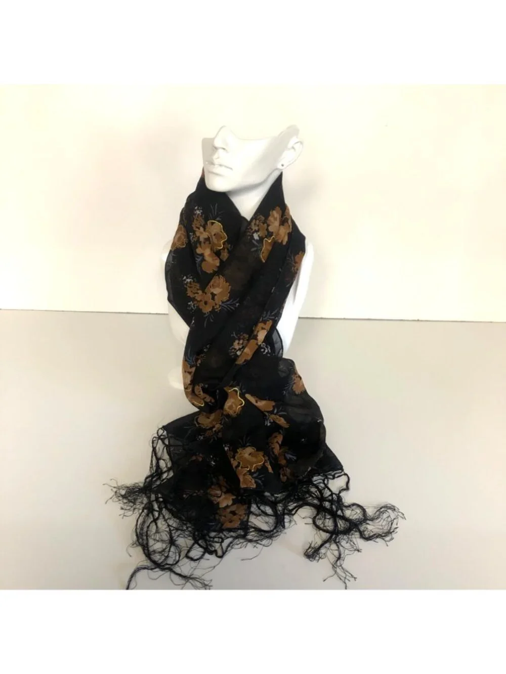 Ucho Bali Black Gold Metallic Floral Scarf Fringe Lightweight Sheer 19.5x63in